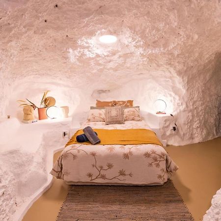 White Cliffs Accommodation -Daybreak Dugout - Unique Cave House ภายนอก รูปภาพ