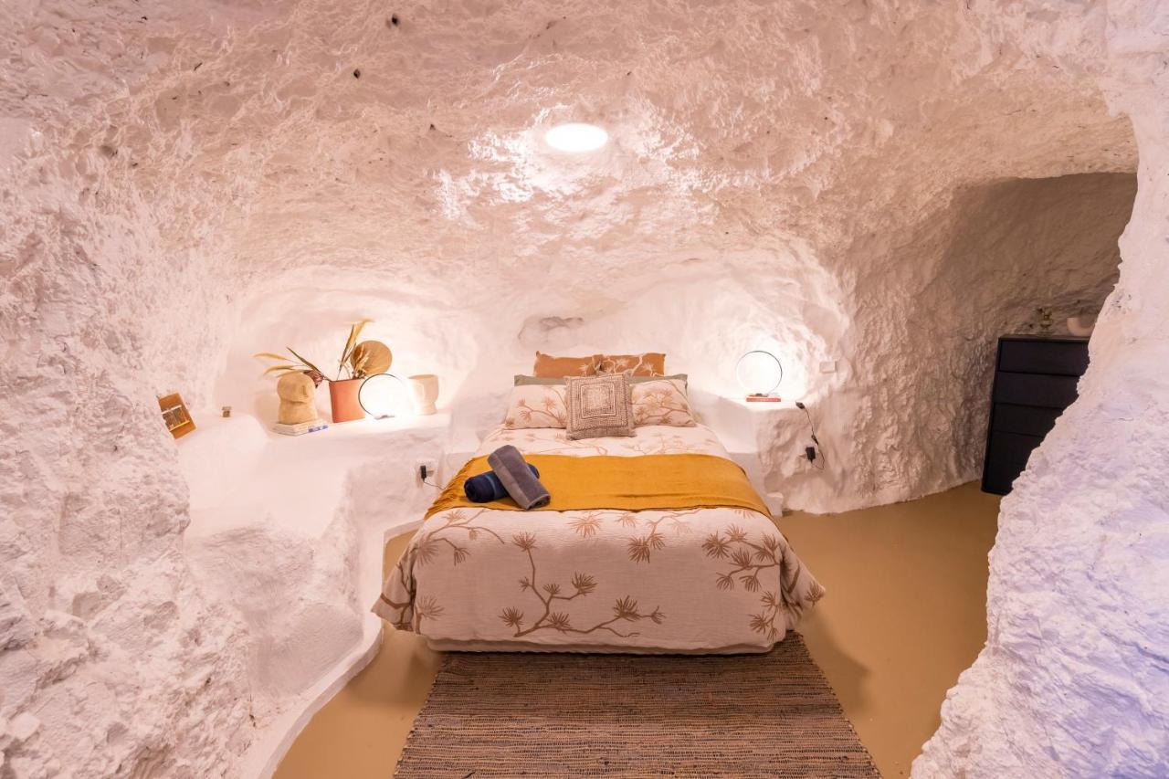 White Cliffs Accommodation -Daybreak Dugout - Unique Cave House ภายนอก รูปภาพ