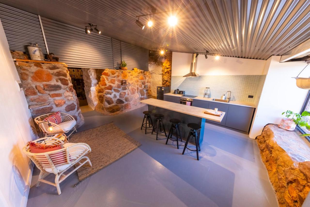 White Cliffs Accommodation -Daybreak Dugout - Unique Cave House ภายนอก รูปภาพ
